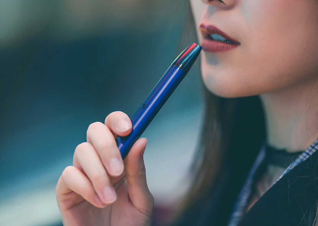 HOW DOES AN ELECTRONIC CIGARETTE WORK?